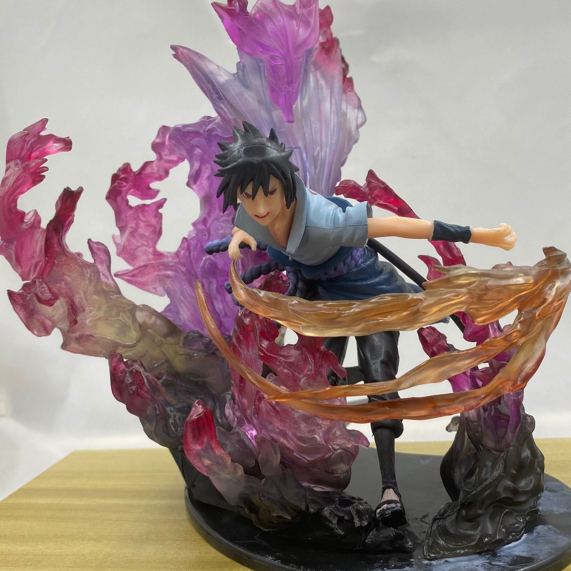 STATUE DE ITACHI ET SASUKE UCHIHA