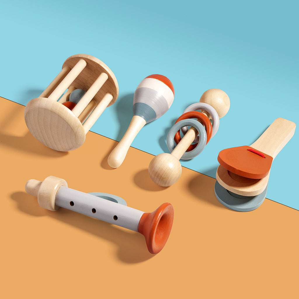 LOTS 5 INSTRUMENTS DE MUSIQUE EN BOIS