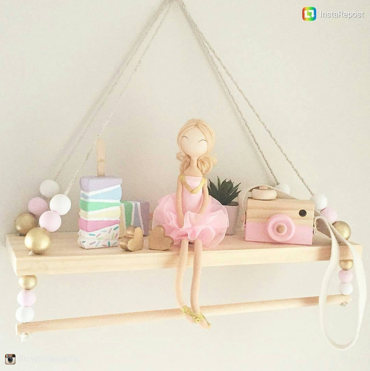 INS Nordic Style High-end Wooden Beads Double-layer Storage Price Children&#039;s Room Soft Decoration Wall Decoration Double-layer Doll Storage Rack