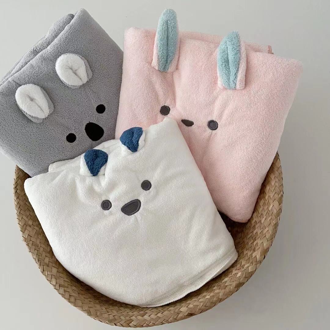 LOT DE 2 SERVIETTES DE BAIN