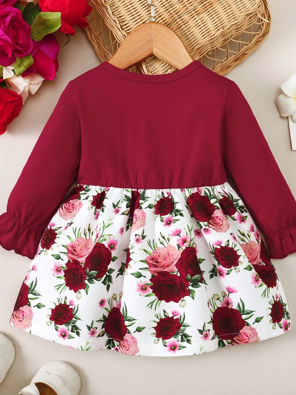 ensemble gilet plus robe a fleur bébé
