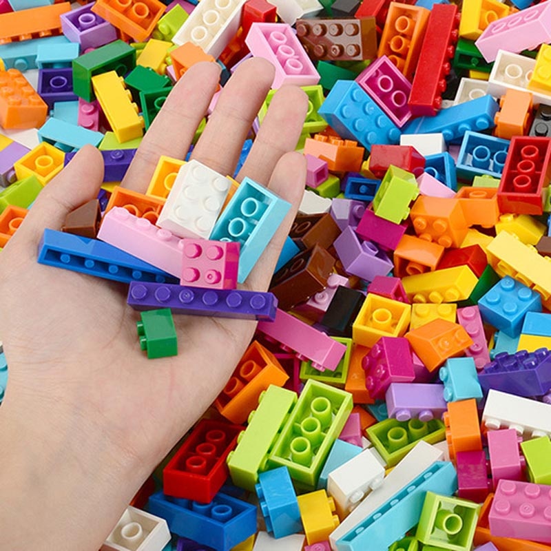 BLOCS DE CONSTRUCTION DIFFERENTES QUANTITES POUR GARCON ET FILLE