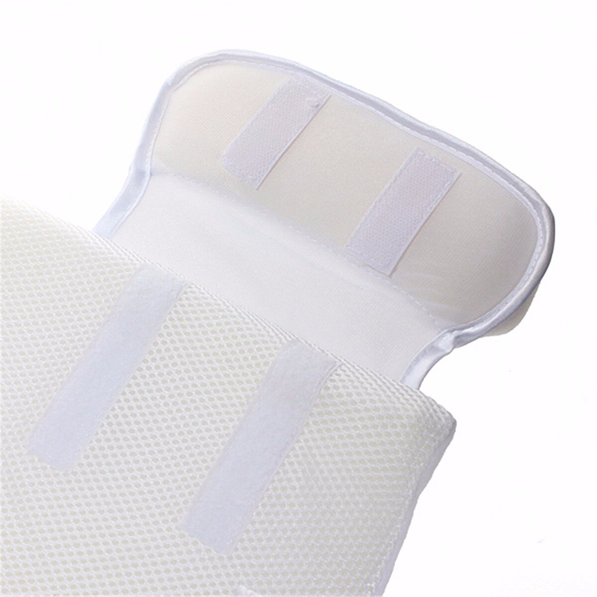 OREILLER ANTIROULIS POUR NOUVEAU NE