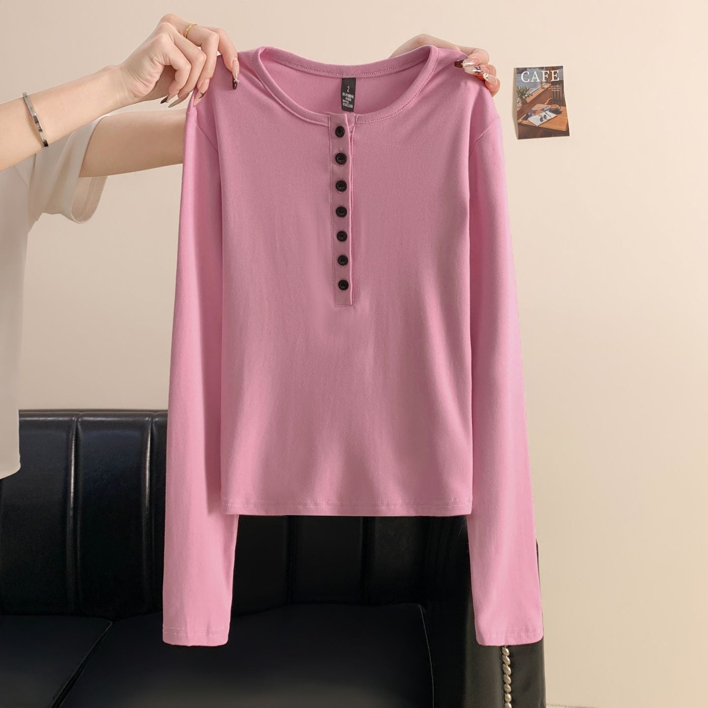 T -SHIRT MANCHE LONGUE COL SEMI OUVERT